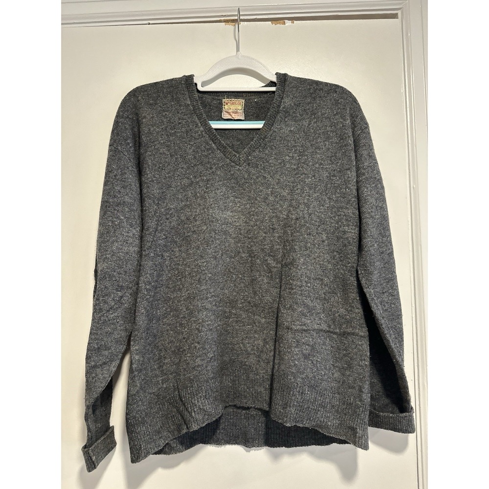 Vintage 50s McGregor sportswear's Lambswool Blend Vneck Minimalist Sweater